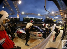 2013-24-hours-of-le-mans-halfway-003
