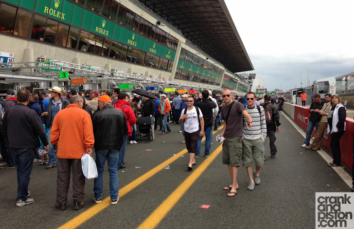 24-Hours-of-Le-Mans-iPhone-Snapshot-010