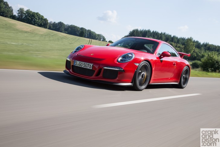 New-Porsche-911-GT3-Driving-Germany-Wallpapers-001