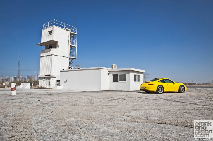 Porsche-911-Carrera-S-Dubai-UAE-Wallpaper-003