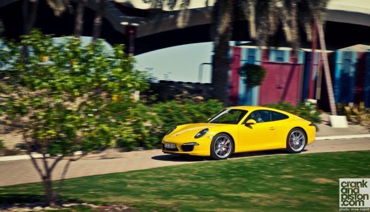 Porsche-911-Carrera-S-Dubai-UAE-Wallpaper-004