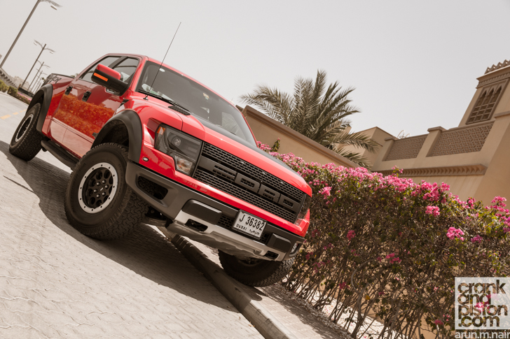 Ford-F-150-SVT-Raptor-Dubai-UAE--41