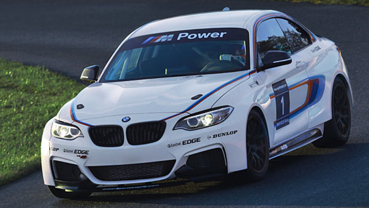 BMW-M235i-Racing-Motorsport-03