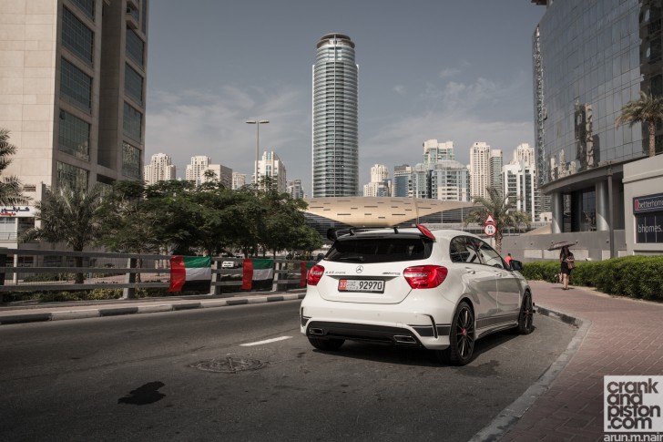 Mercedes-Benz-A45-AMG-Dubai-UAE-Wallpapers-04