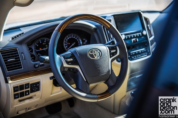 2016 Toyota Land Cruiser-19