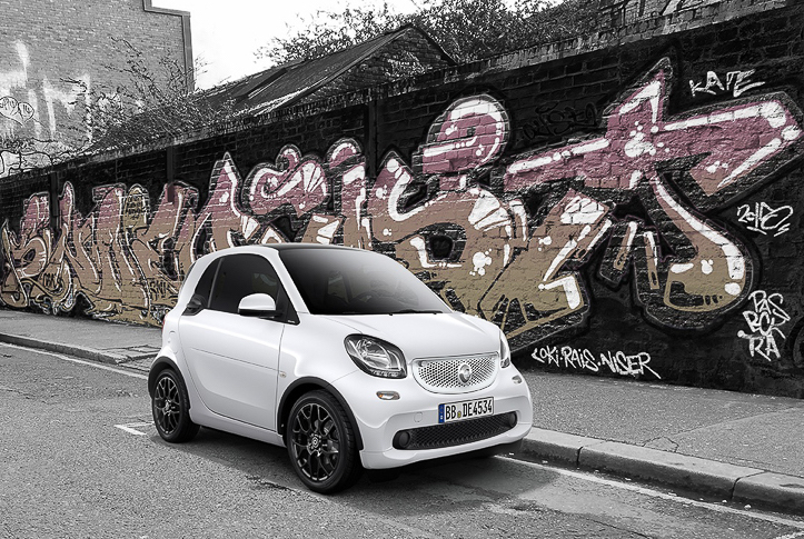 SMART White and Black Edition-1