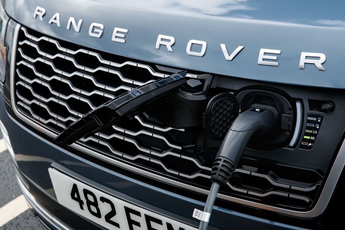 Range Rover PHEV 18MY Global Media Drive