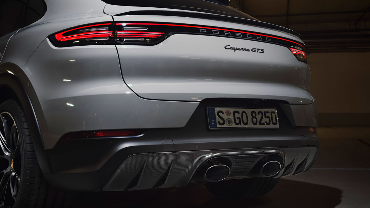 2020-Porsche-Cayenne-GTS-8
