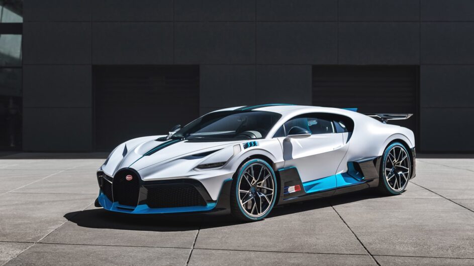 New Bugatti Divo deliveries begin - $5.7m hypercar hits ...