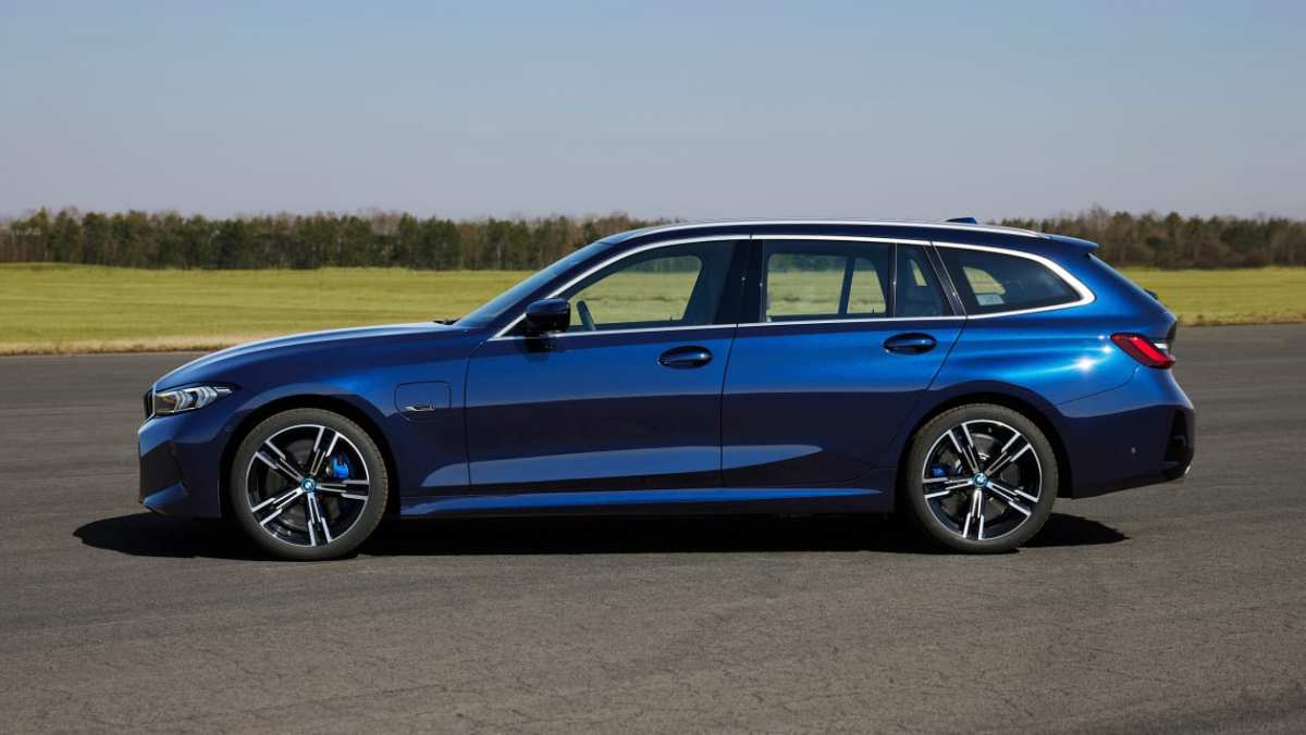 2022-BMW-3-series-facelift-6