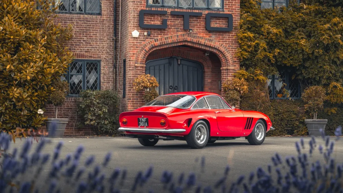 250-GT-Lusso-and-Fantuzzi-12