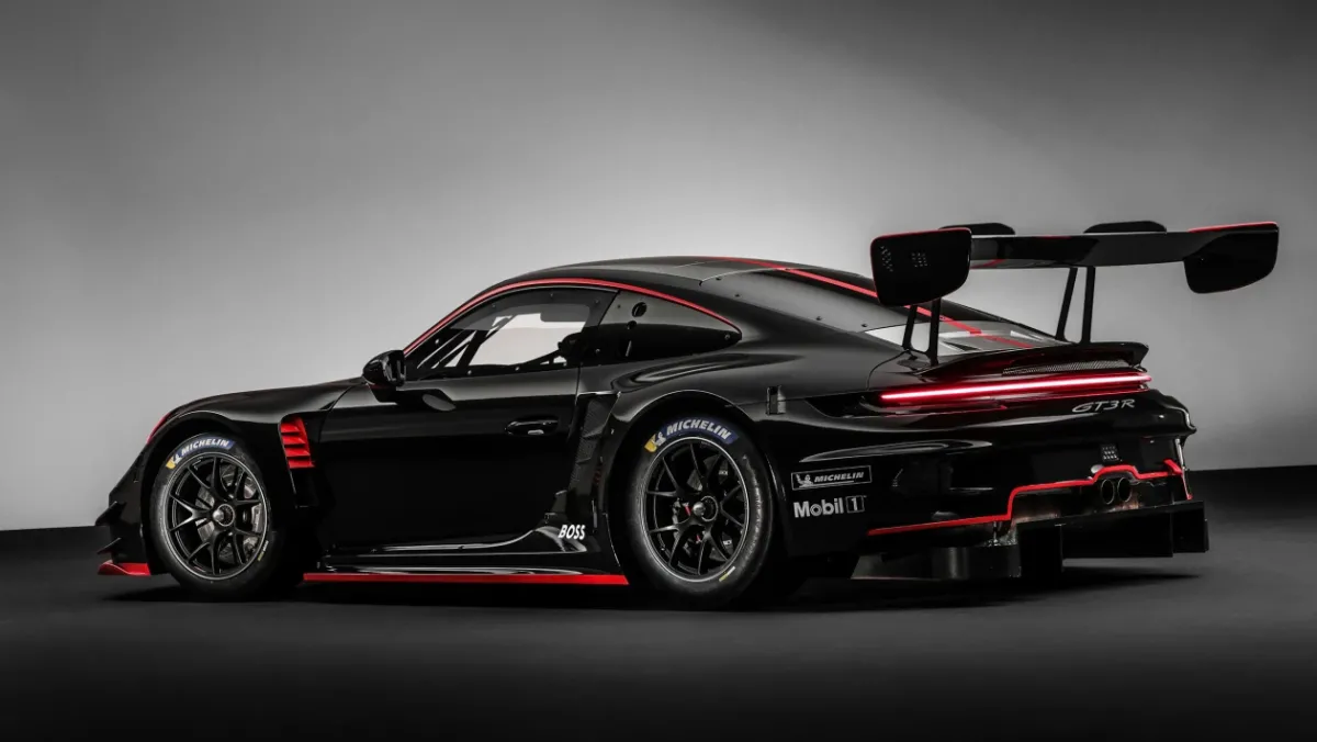 Porsche-Motorsport-2