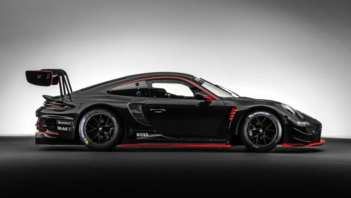 Porsche-Motorsport-4