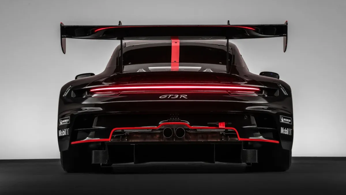 Porsche-Motorsport-6