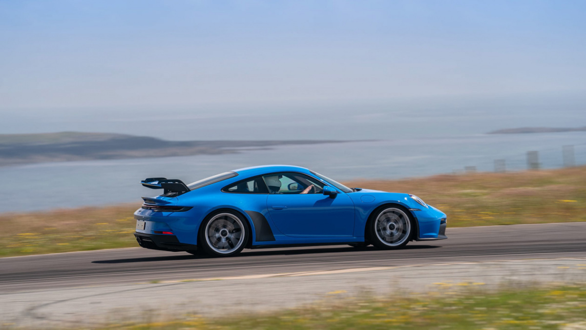 992-Porsche-911-GT3-manual-2