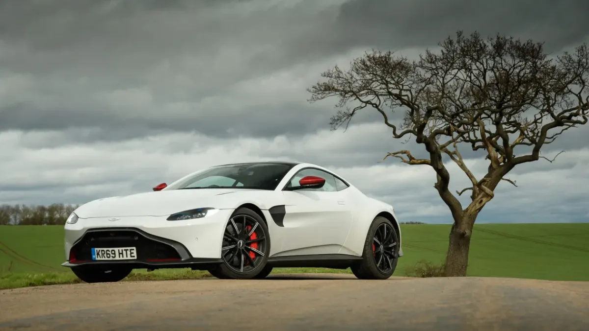 Aston-Martin-Vantage-review-1