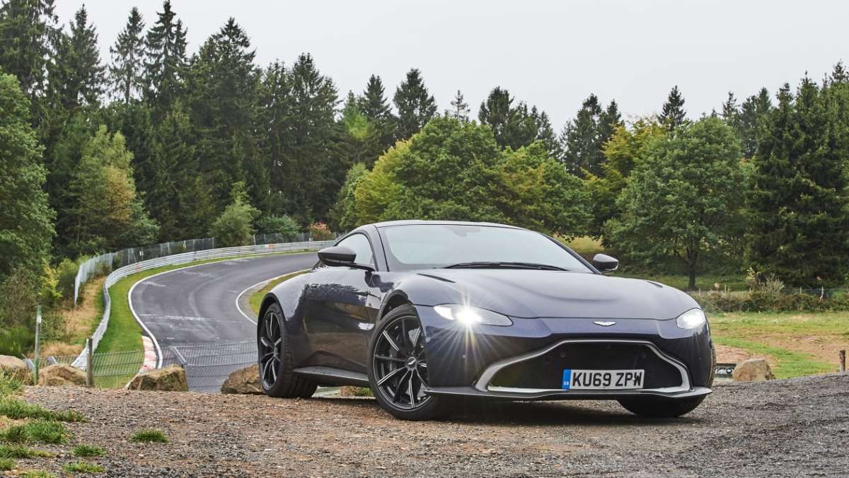Aston-Martin-Vantage-review-10