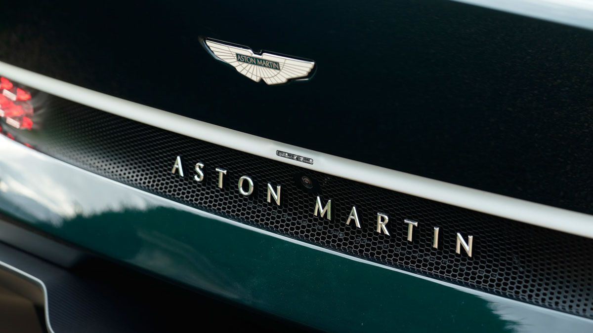 Aston-Martin-Victor-7