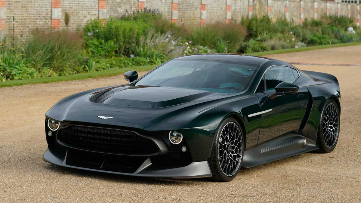 Aston-Martin-Victor-15