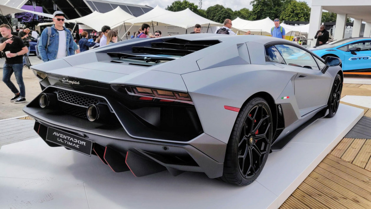 Aventador-Ultimae-sold-out-2