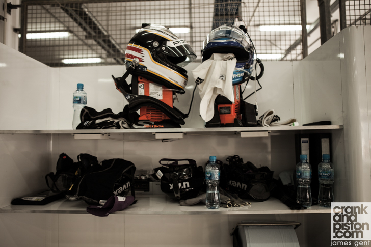 behind-the-scenes-fia-world-endurance-championship-porsche-gt3-challenge-cup-middle-east-33