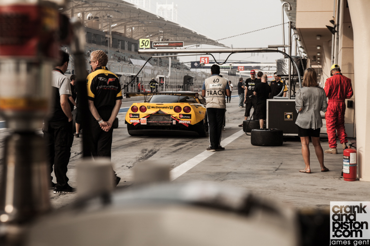 behind-the-scenes-fia-world-endurance-championship-porsche-gt3-challenge-cup-middle-east-38