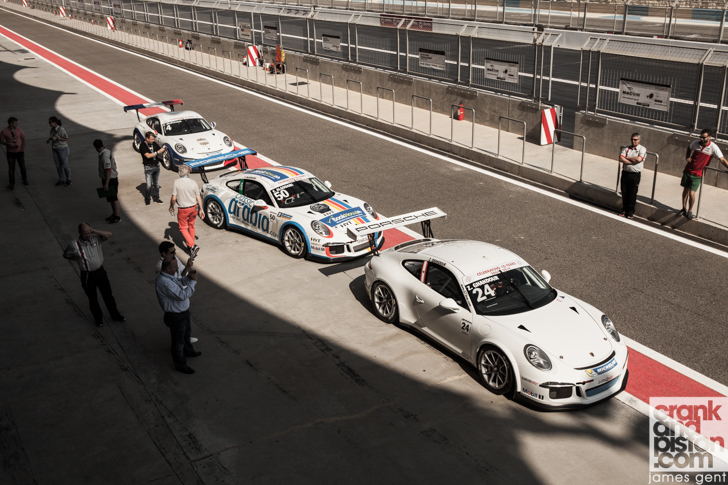 behind-the-scenes-fia-world-endurance-championship-porsche-gt3-challenge-cup-middle-east-54