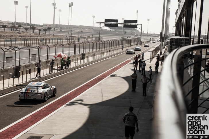 behind-the-scenes-fia-world-endurance-championship-porsche-gt3-challenge-cup-middle-east-55