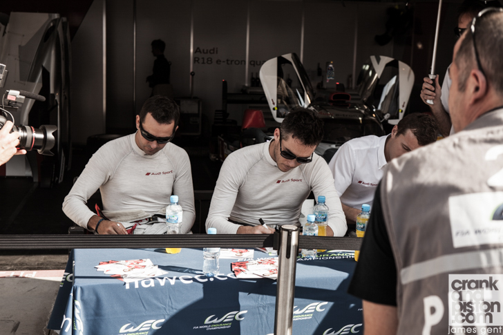 behind-the-scenes-fia-world-endurance-championship-porsche-gt3-challenge-cup-middle-east-67