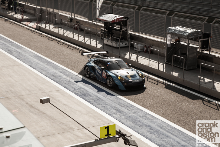 behind-the-scenes-fia-world-endurance-championship-porsche-gt3-challenge-cup-middle-east-80