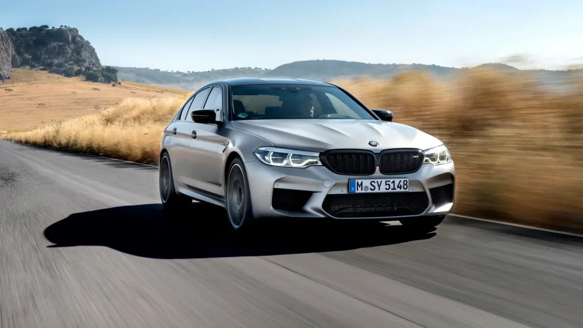 BMW-M5-Competition-13