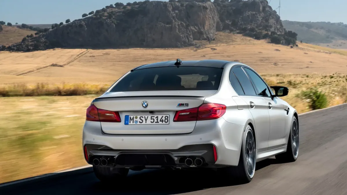 BMW-M5-Competition-14