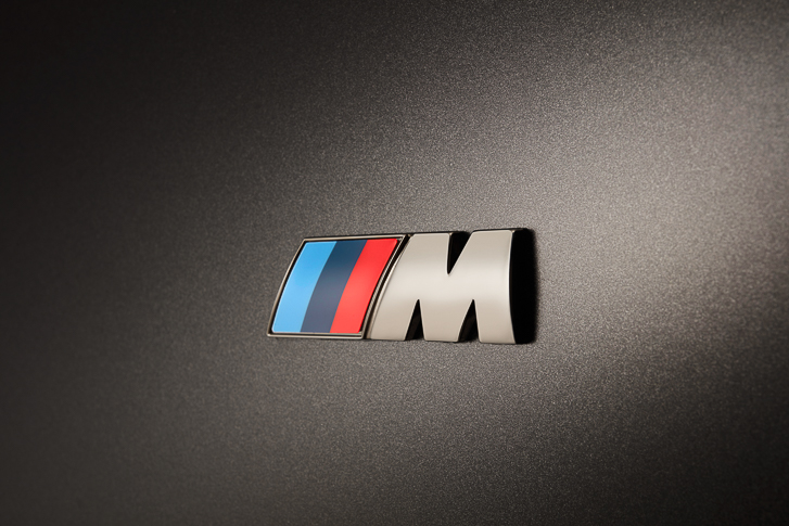 BMW M760Li xDrive 06