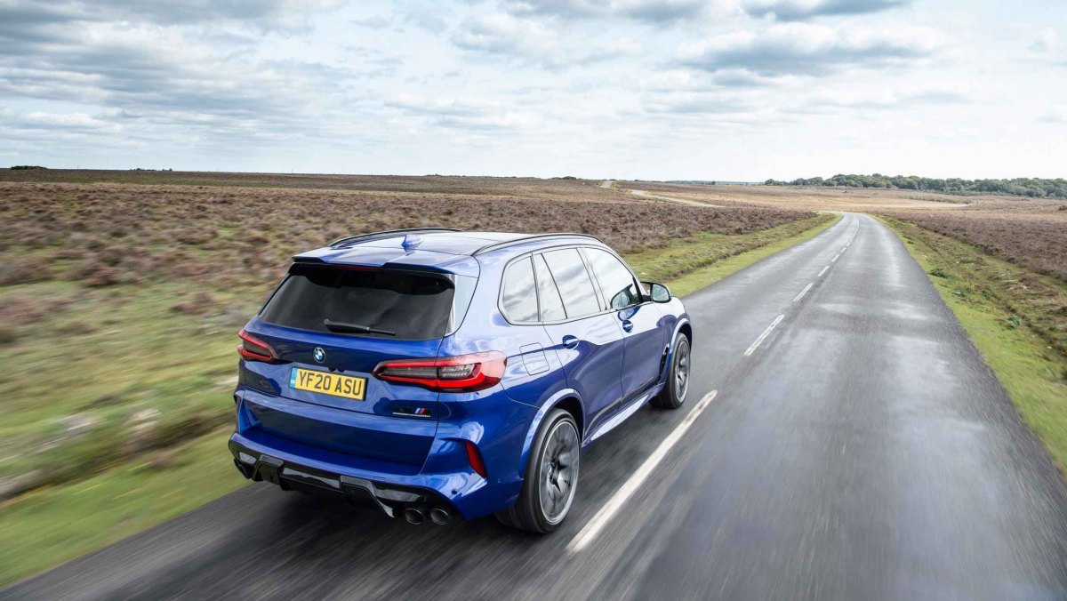 BMW-X5-M-Competition-2021-2