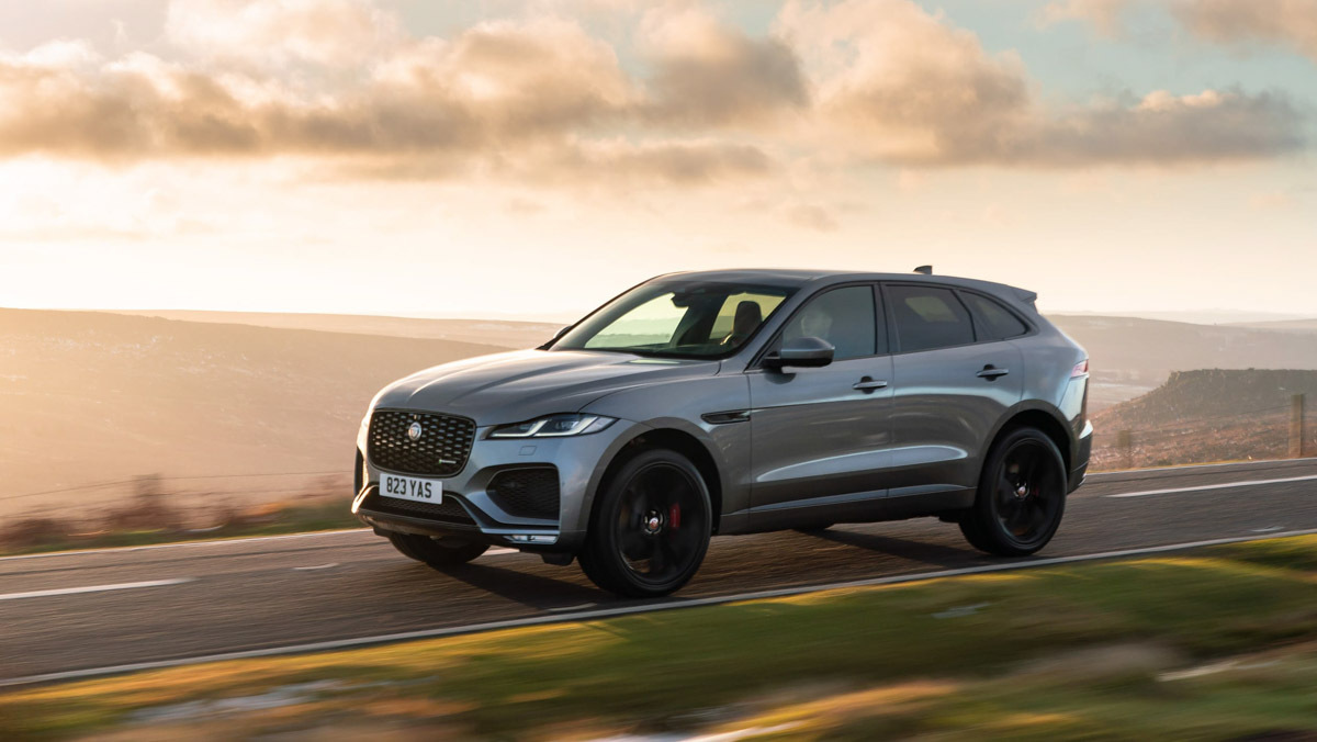 F-Pace-P400-HSE-12