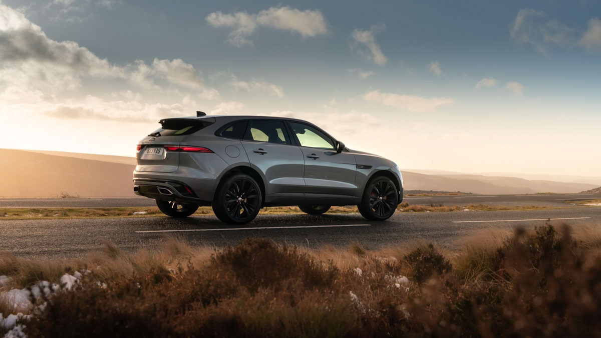 F-Pace-P400-HSE-2