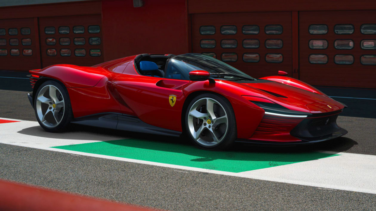 Ferrari-Daytona-SP3-3