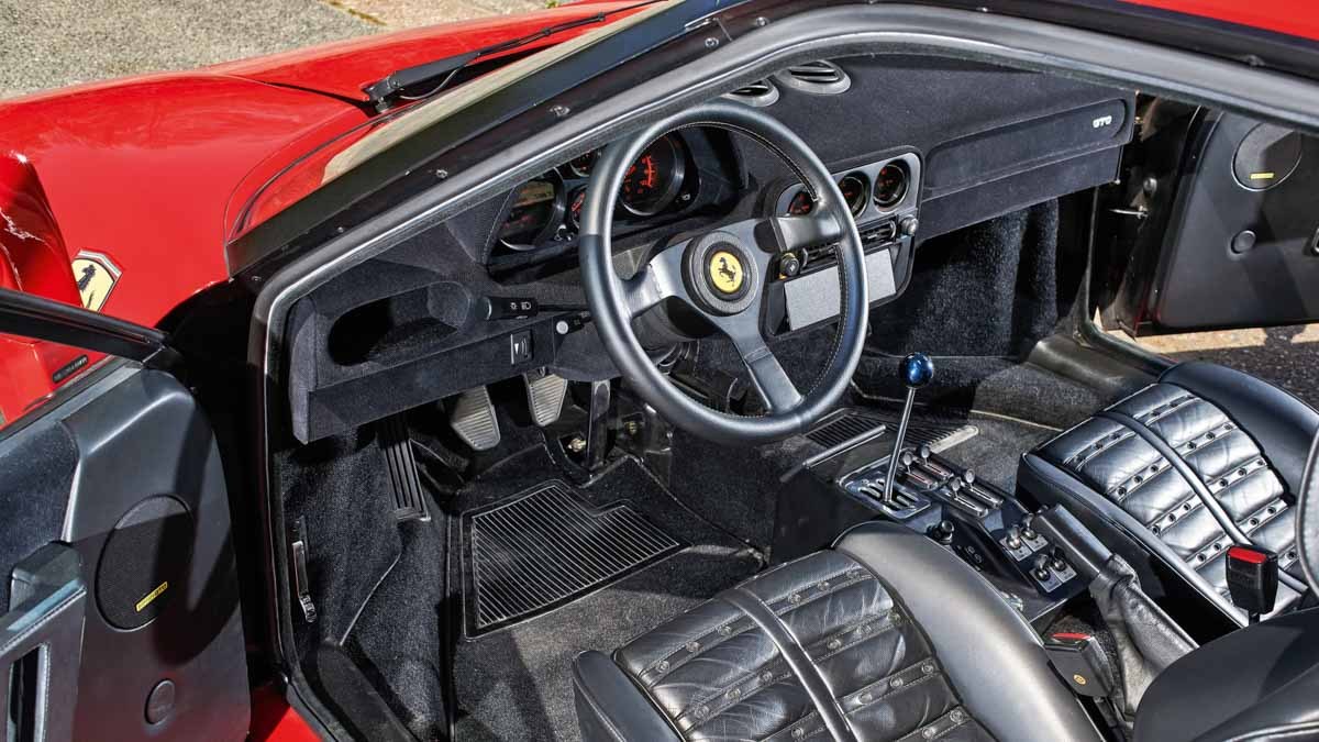 Ferrari-F40-vs-288-GTO-3
