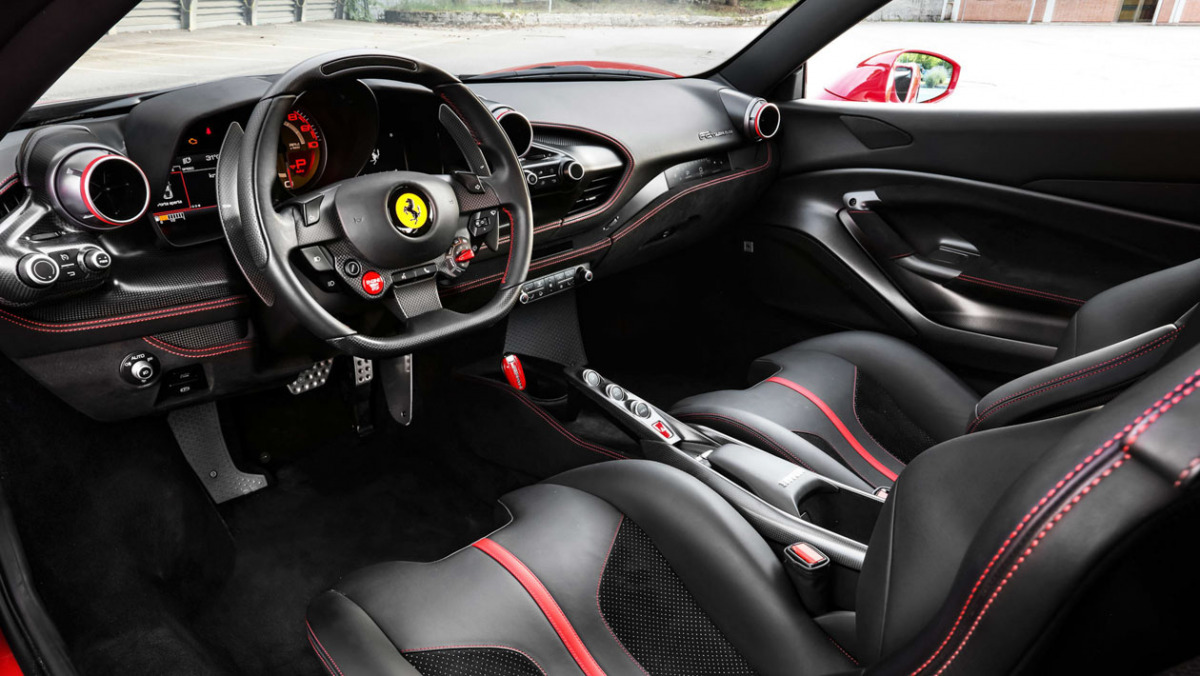Ferrari-F8-Tributo-2021-15