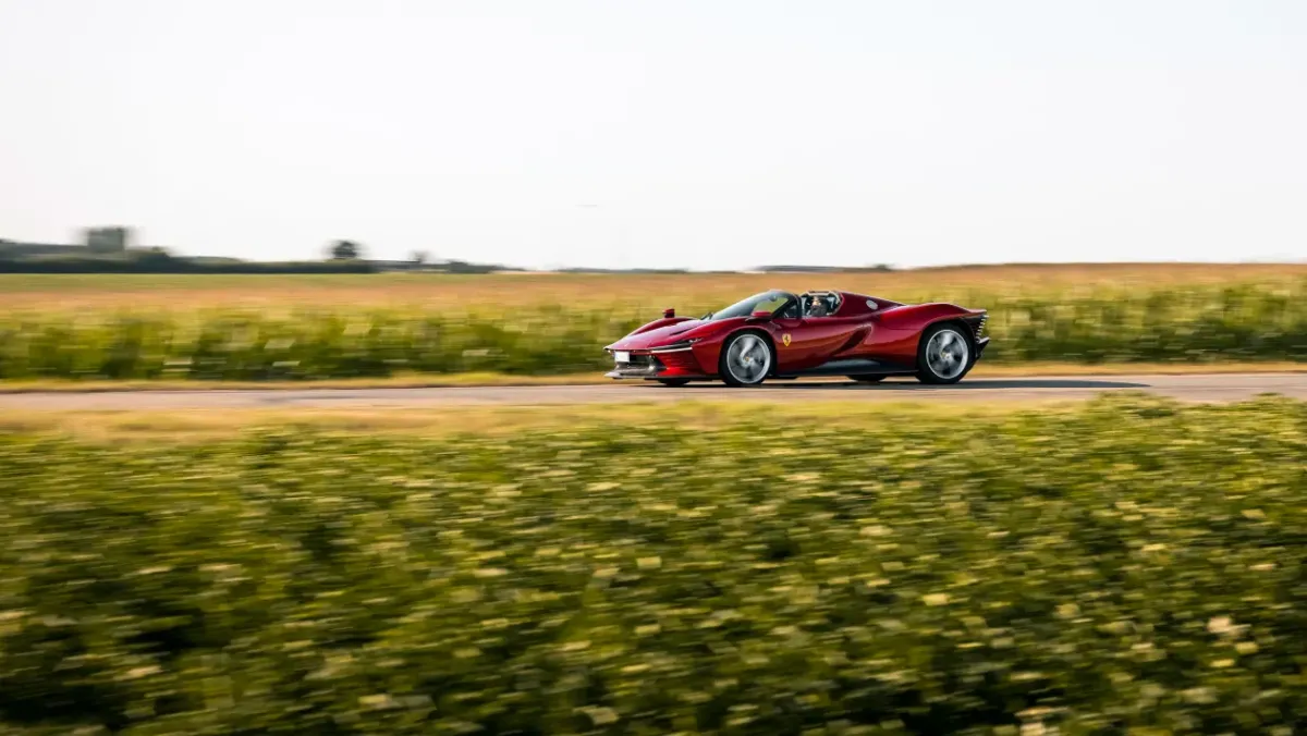Ferrari-SP3-Daytona-2022-review-6