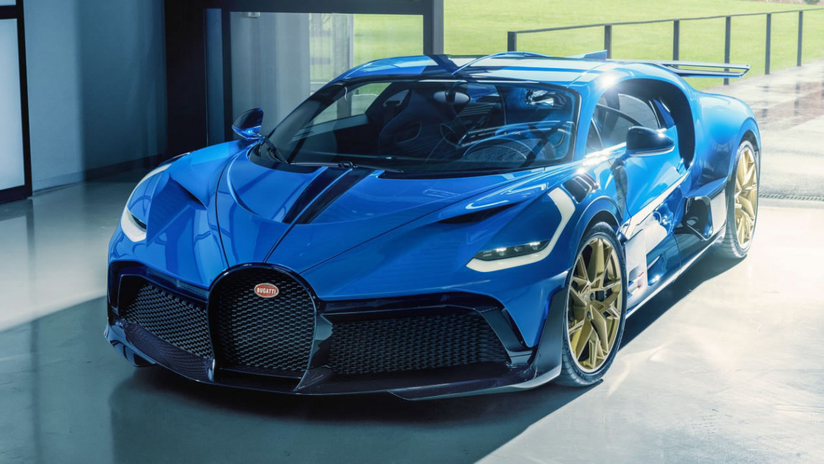 Final-Bugatti-Divo-1