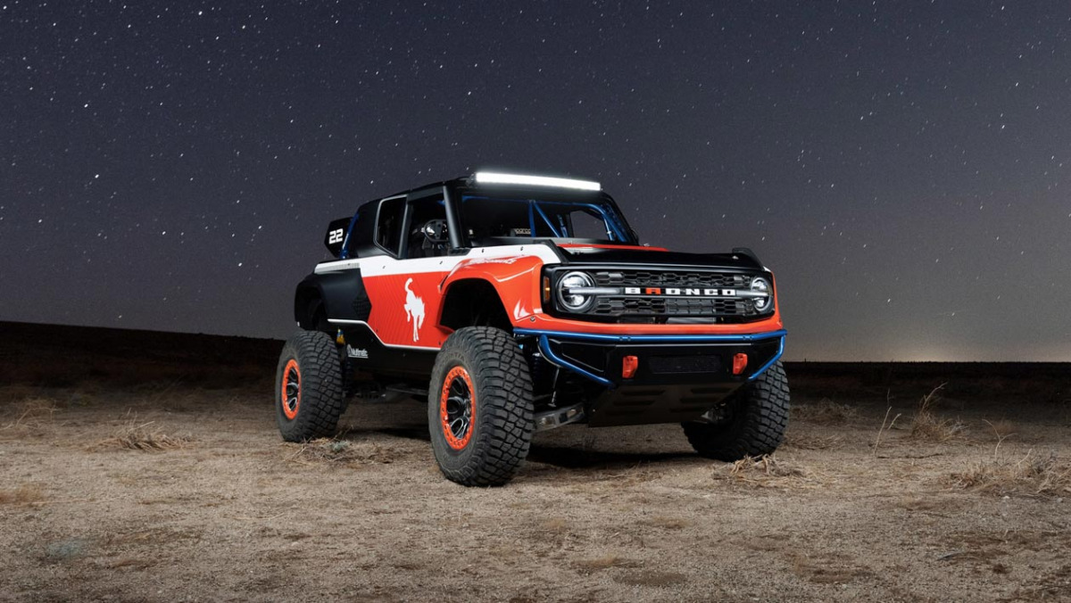 Ford-Bronco-DR-10