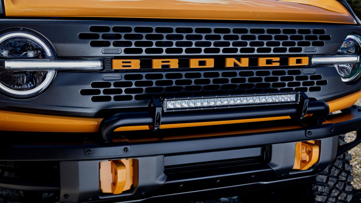 Ford-Bronco-Raptor-5