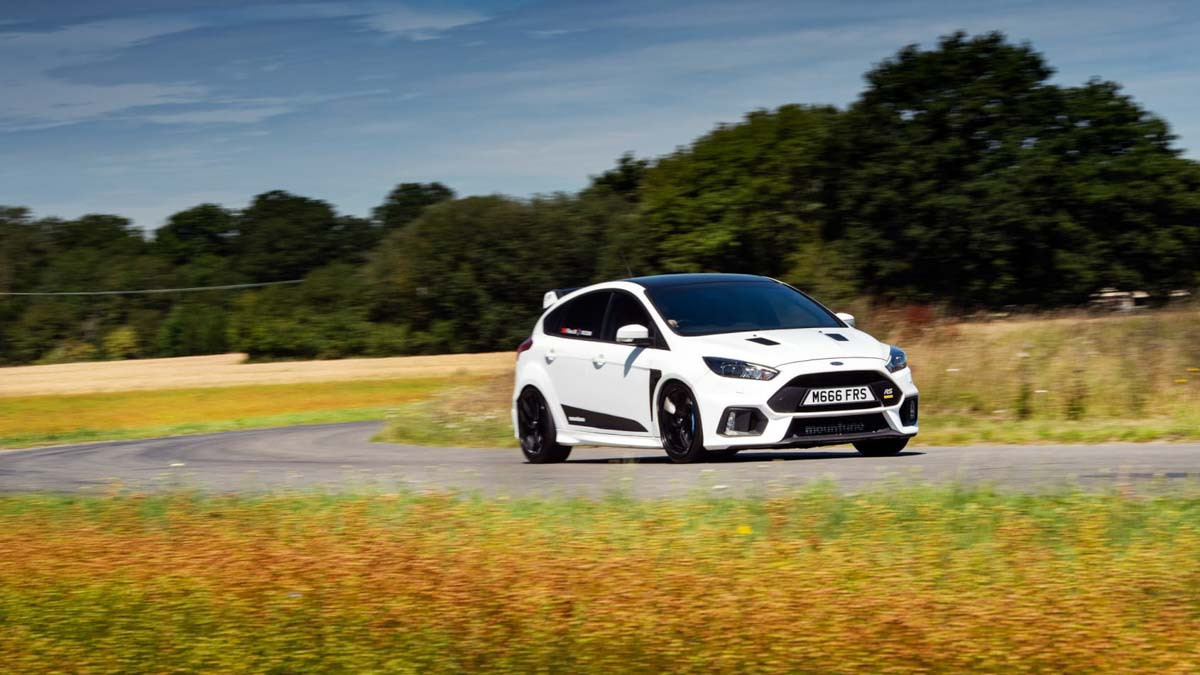 Ford-Focus-RS-M520-2