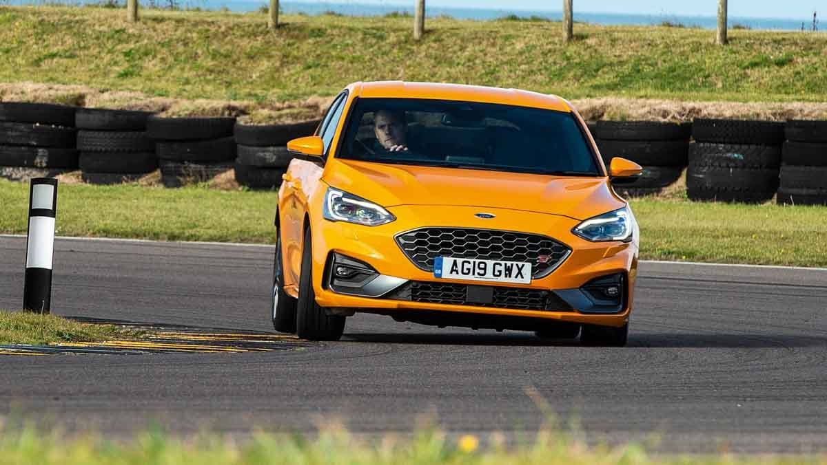 Ford-Focus-ST-review-7