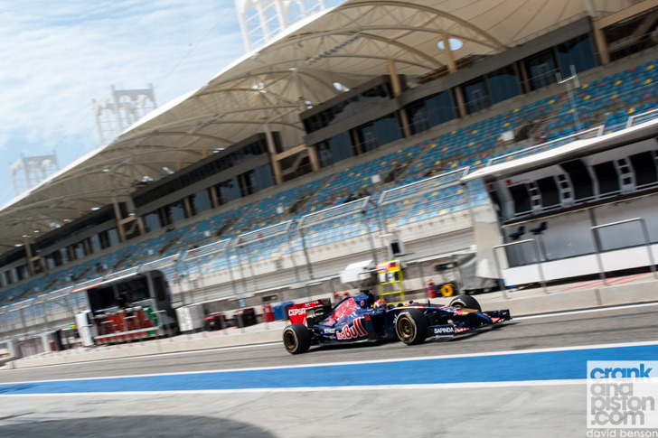formula-1-bahrain-testing-06
