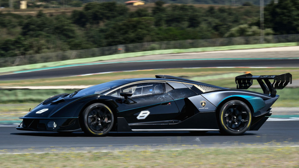 Lamborghini-Essenza-SCV12-6