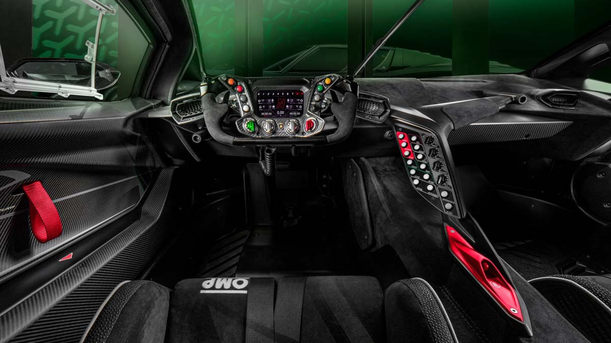 Lamborghini-Essenza-SCV12-revealed-3