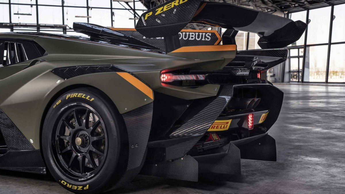 Lamborghini-Huracan-Super-Trofeo-Evo-2-racer-12