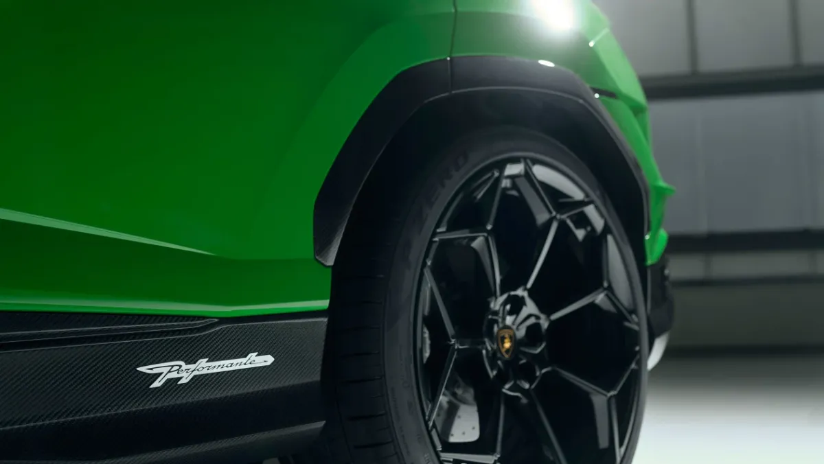 Lamborghini-Urus-Performante-33